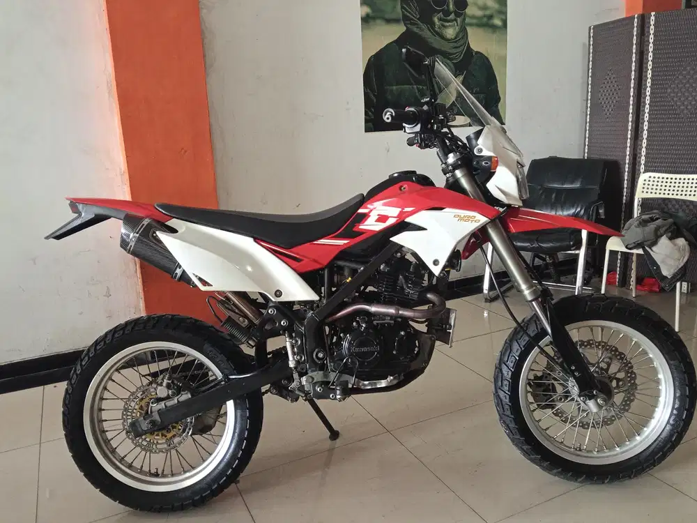 Kawasaki D-Tracker SE Supermoto 2020