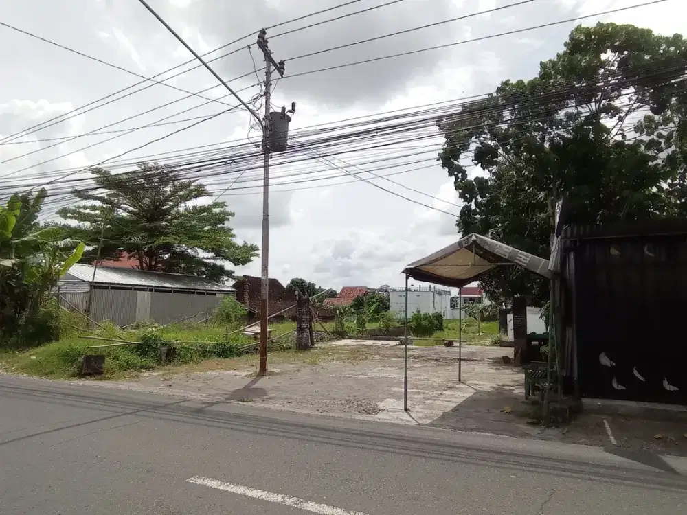 Tanah sewa strategis belakang Amplaz