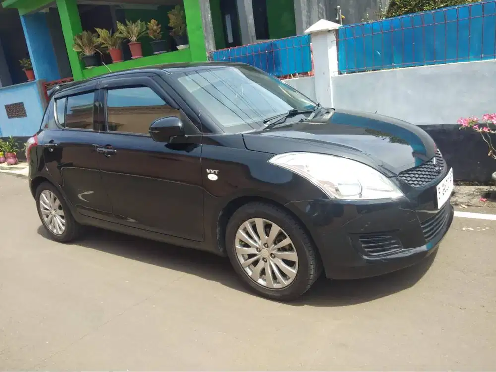 Dijual Mobil Suzuki Swift M/T CBU 1400 CC Tipe GL tahun 2013 Km.45.493