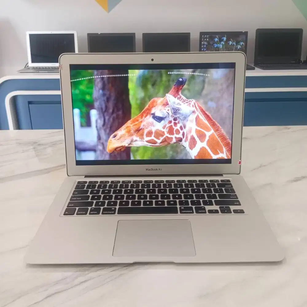 [MB07 Macbook Air] Laptop Coding i7 8GB 256GB Cocok Untuk Pelajar