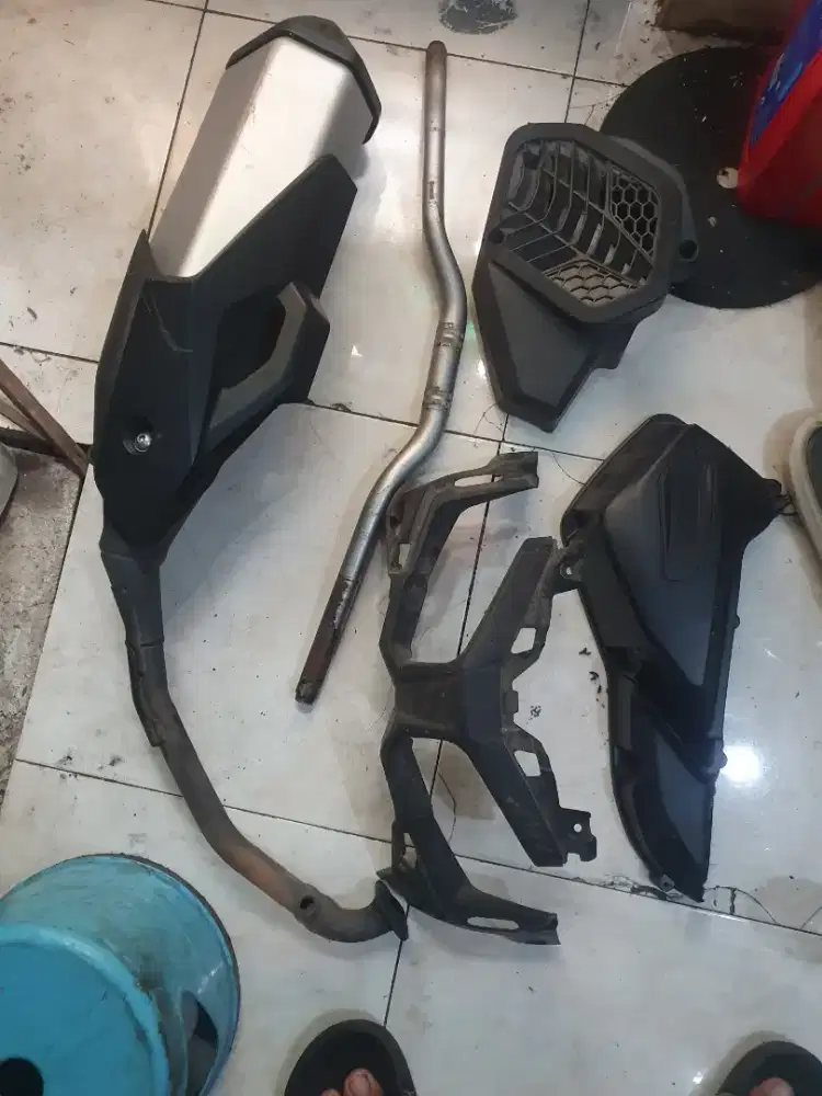 Kenalpot adv 150 ori copotan