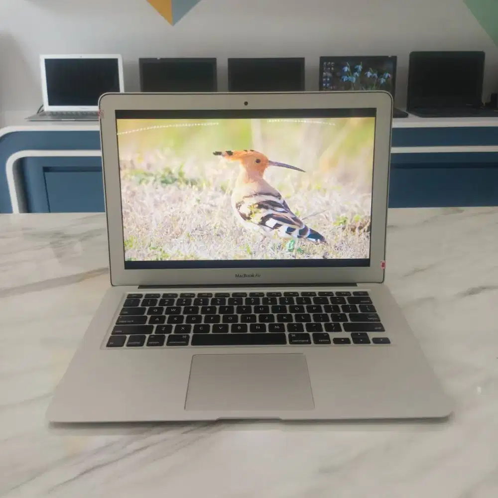 [MB07 Macbook Air] Laptop Editing i7 8GB 256GB Cocok Untuk Perkantoran