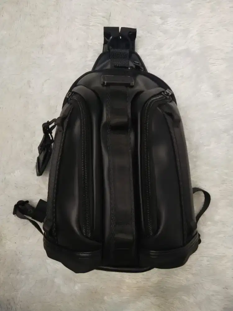 Luxury TUMI leather bagpack sangat baguss dan mewah banget