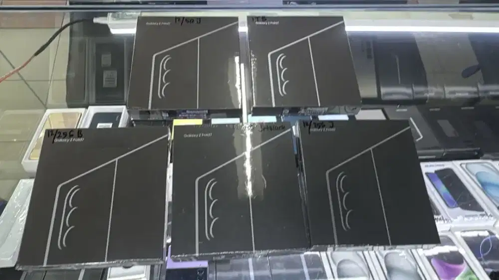 Samsung Z fold 7 12/256gb new ASEIN JUAL CEPET !!