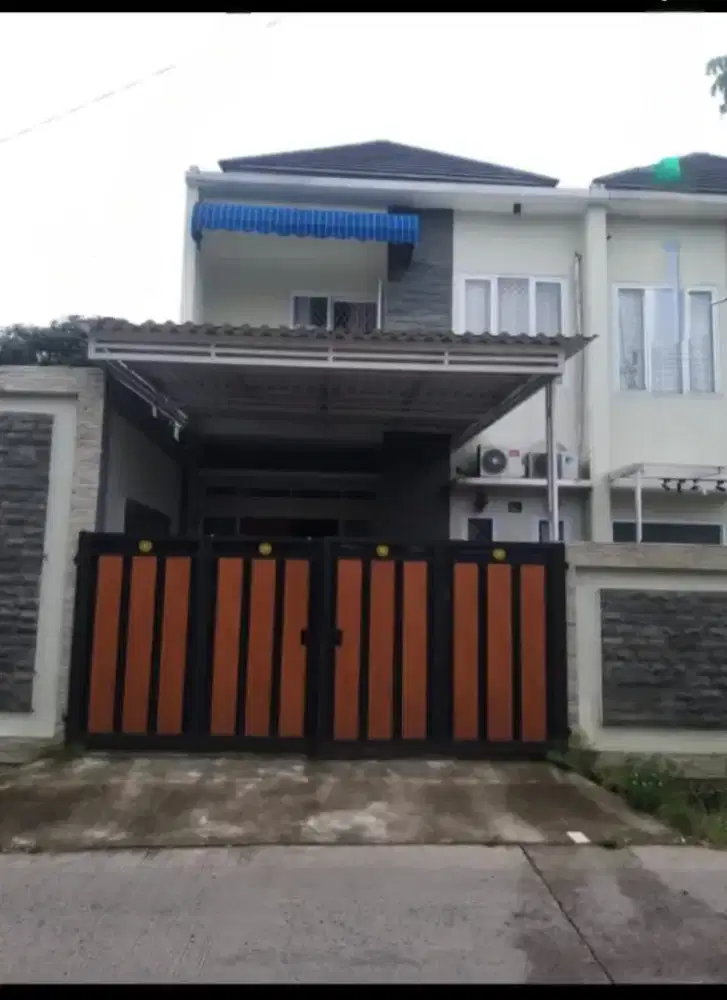 DIJUAL RUMAH 2 LANTAI + TOKO