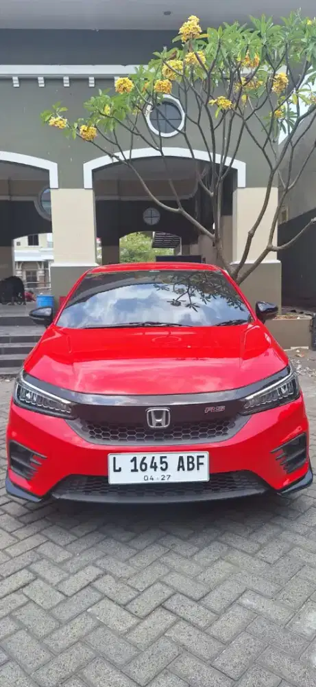 Dijual Mobil Honda city hatchback tahun 2022 merah mulus AT