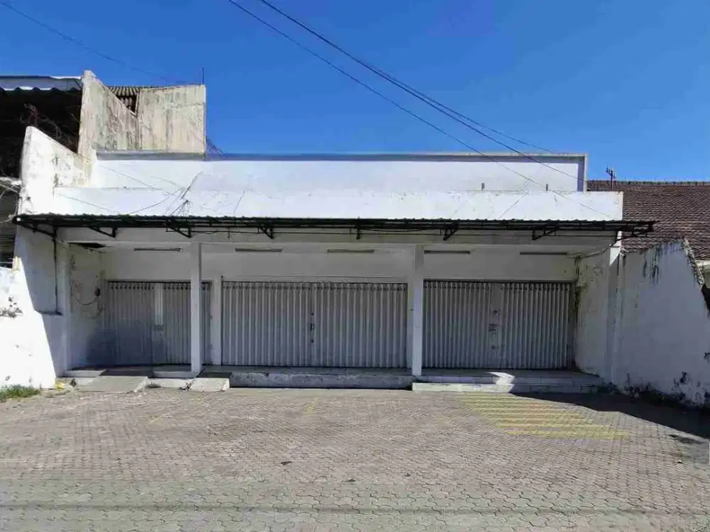 DISEWAKAN TEMPAT USAHA 0 JALAN RAYA JEMURSARI ADA LAHAN PARKIR