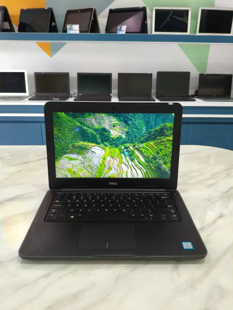 [D49] Laptop Desain i5 Gen 7 8GB 256GB 14 Cocok Untuk Kuliah