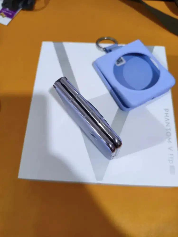 Tecno Phantom V Flip 5G 16/256GB