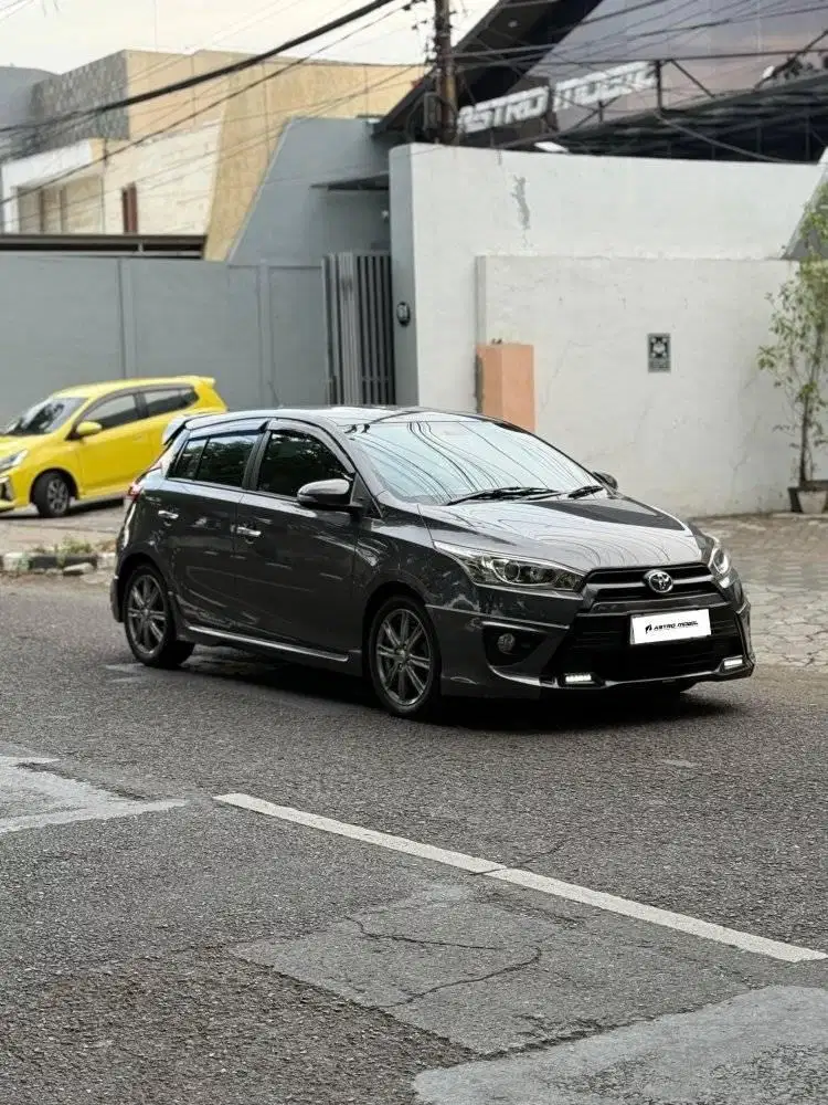 YARIS TRD 2016 / 2015 Manual Bagus Murah Kredit Bekas Surabaya Lengkap