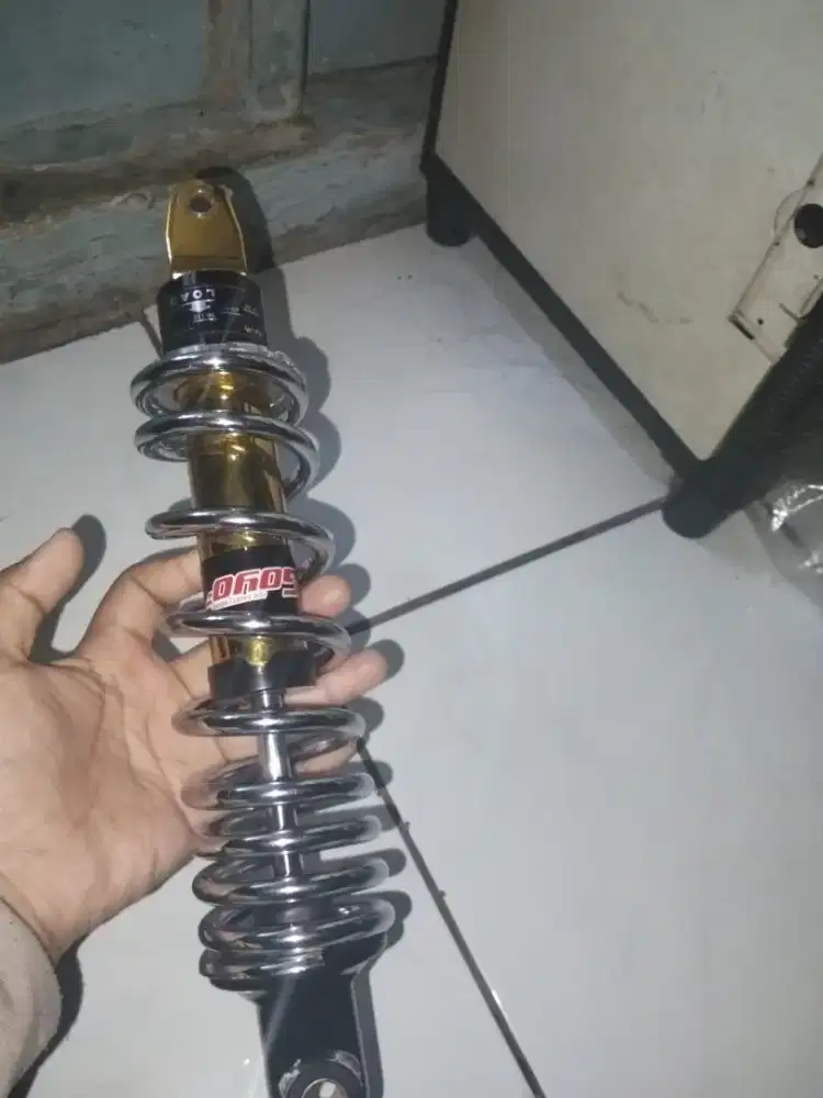 Shockbreaker belakang all matic ukuran 310mm chrome