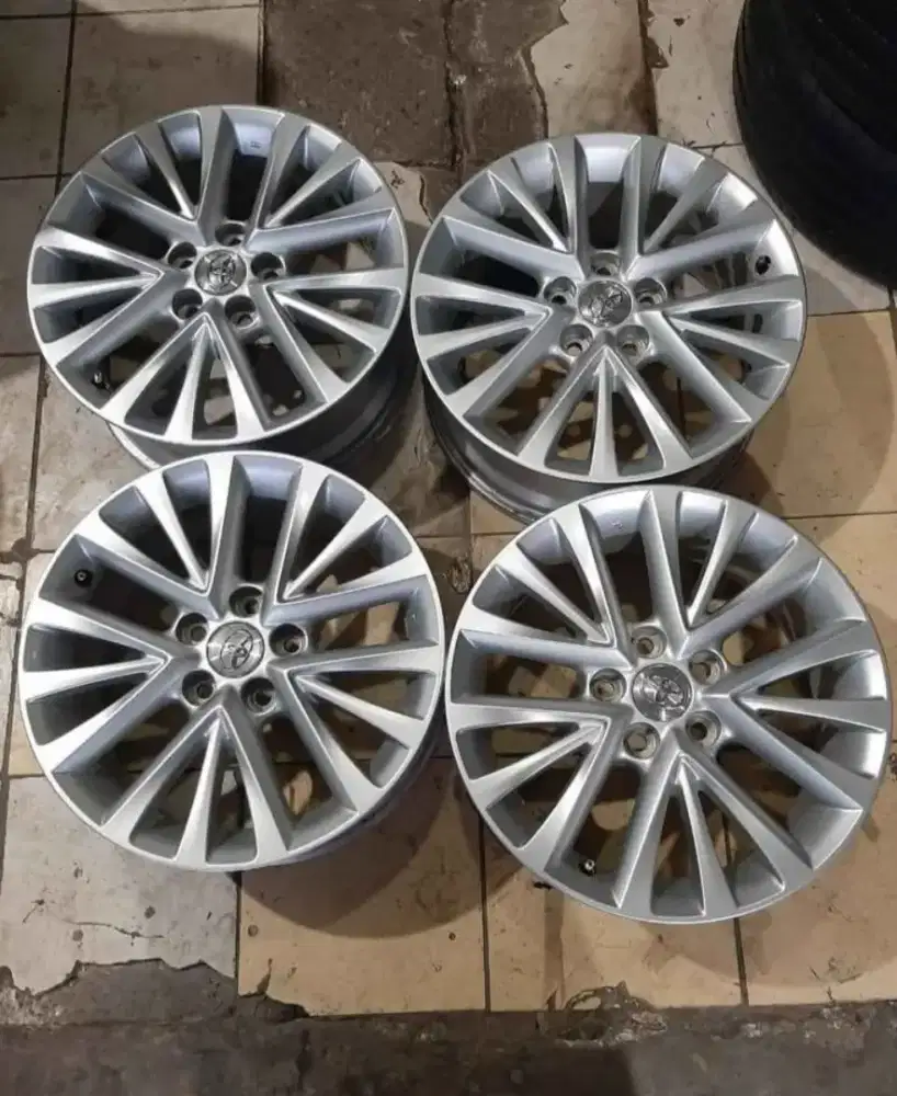 Velg Camry R17 Facelift,Camry,Inova,Nav,voxy,rush,xl7,sx4,Ertiga,luxio