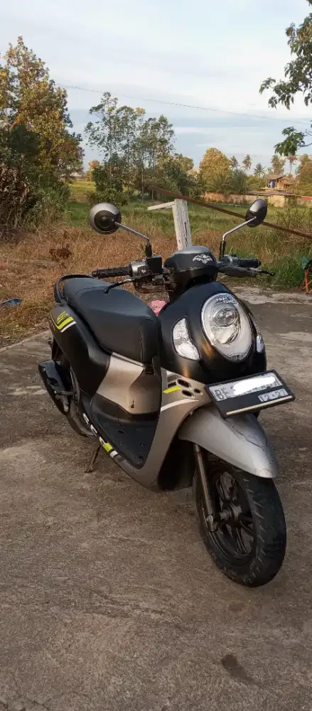 Motor scoopy tangan pertama