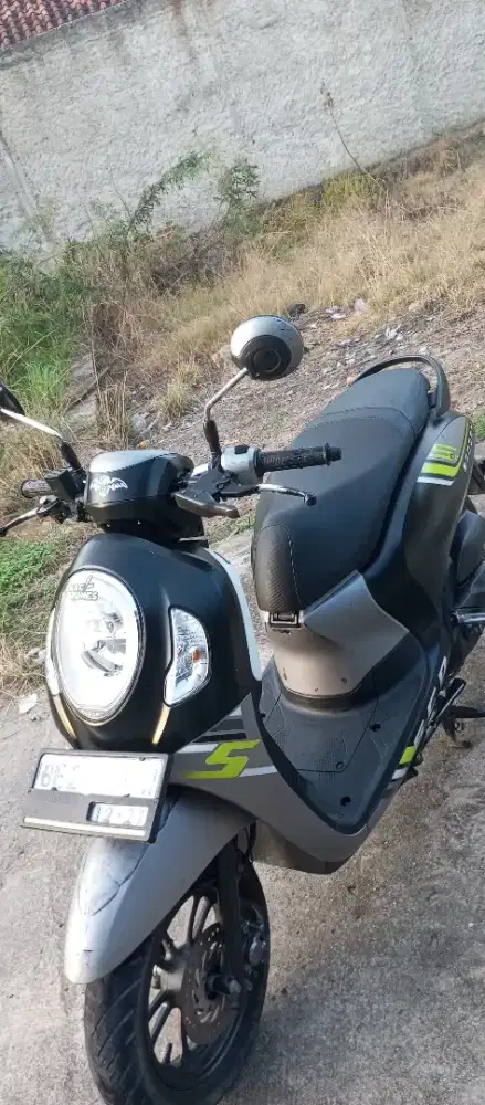 Motor scoopy pake pribadi