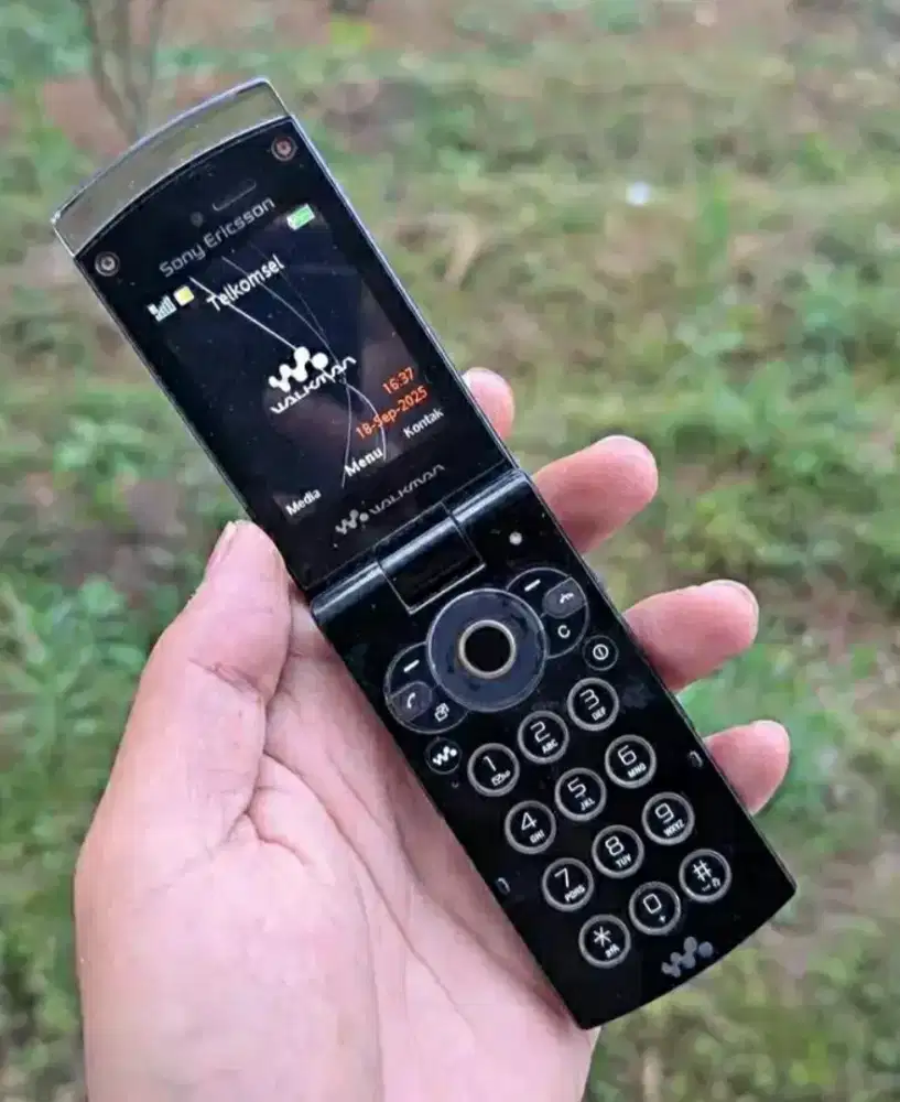 Sony Ericsson  W980i hp casan
