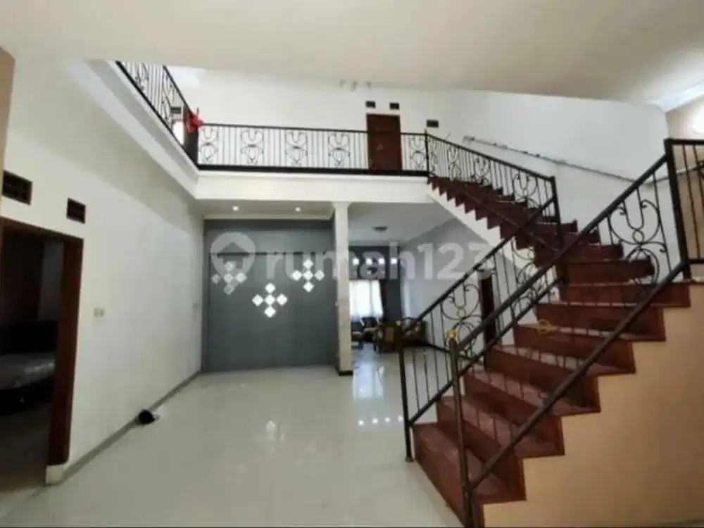 Rumah Lux Nyaman Siap Huni di Mekarwangi Bandung