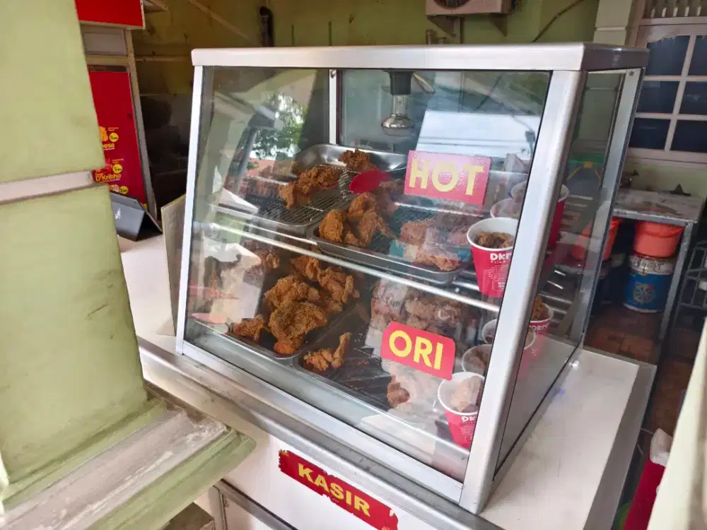 Showcase Warmer Display Masih Bagus