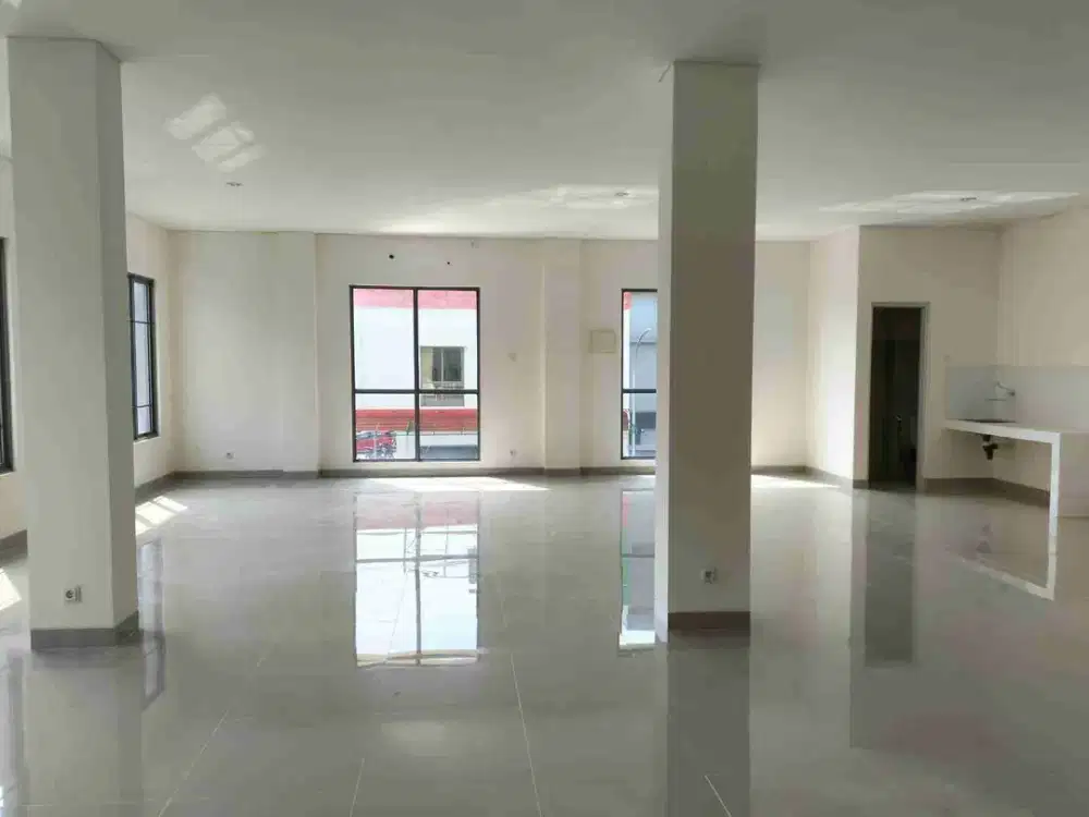 Sewa Ruko Gandeng Maggiore Grande Gading Serpong 2 Lantai 475 Jt/Th