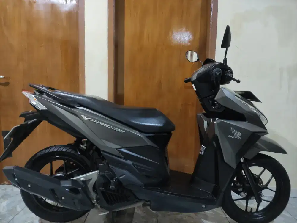Istimewa low km vario 150 led cbs iss super mulus no minus jarang ada