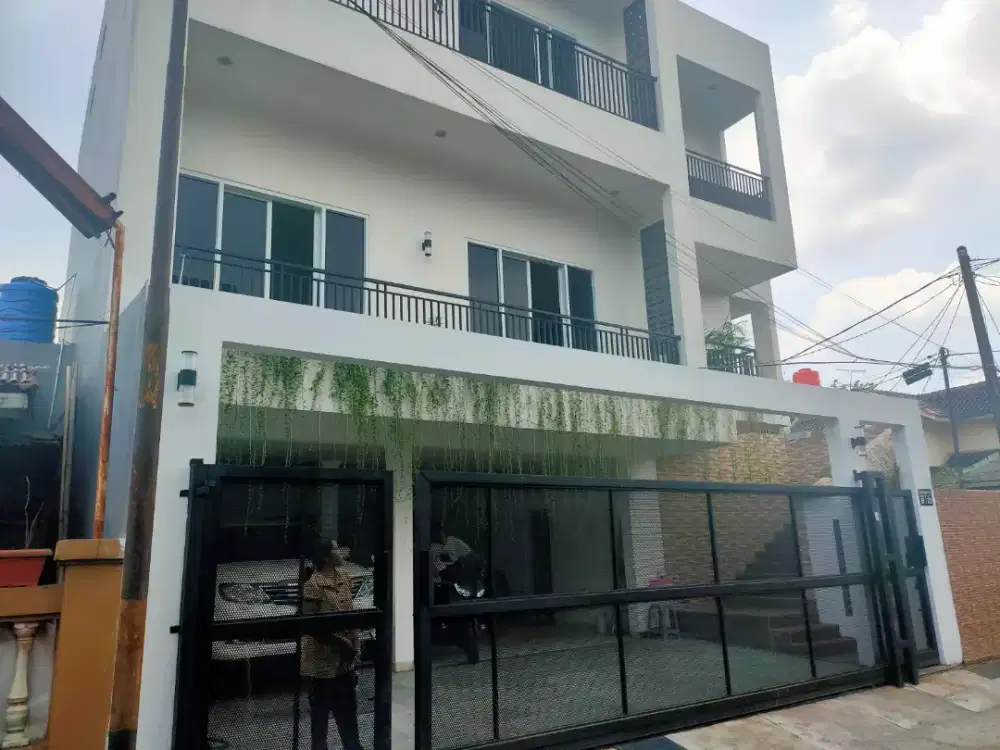 DIJUAL RUMAH HOOK BARU MODERN TROPIS 3LT DI JATIBENING BARU BEKASI