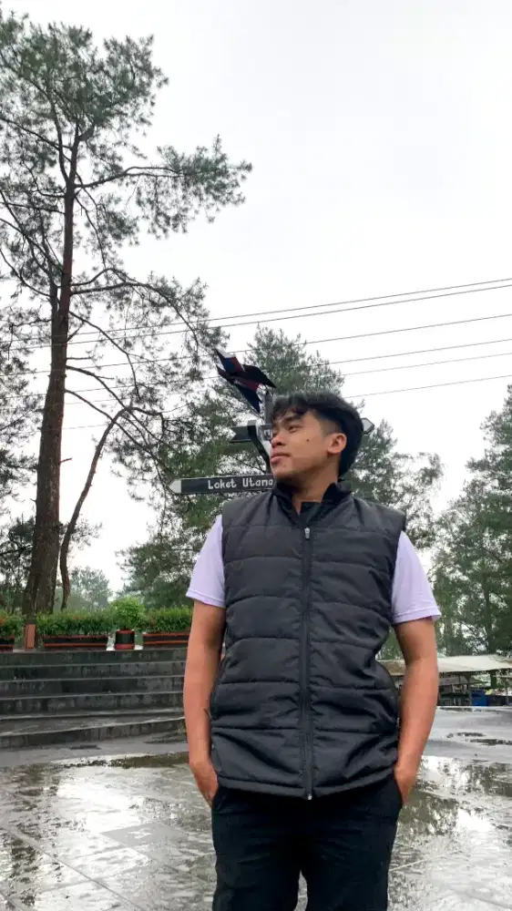 Nyari kerjaan apa aja yang penting halal