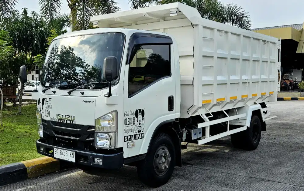 Truk dum jumbo euro 4