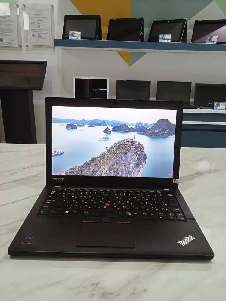 [L54] Laptop Desain Intel i3 Gen 5 8GB SSD 13inch Kamera Jernih