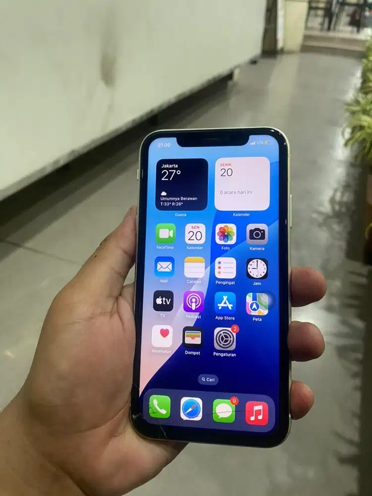 Iphone 11 64gb Lengkap