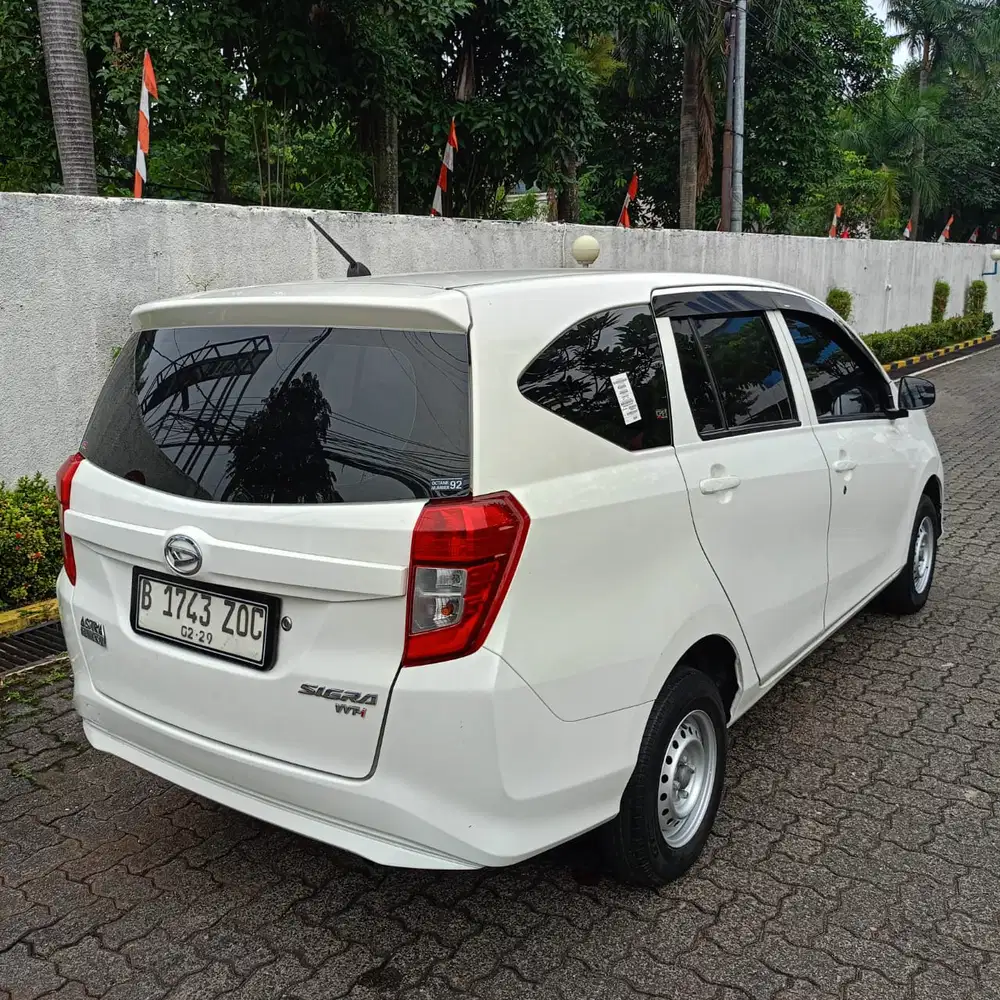 SIGRA D 1.0MT 2023 PUTIH