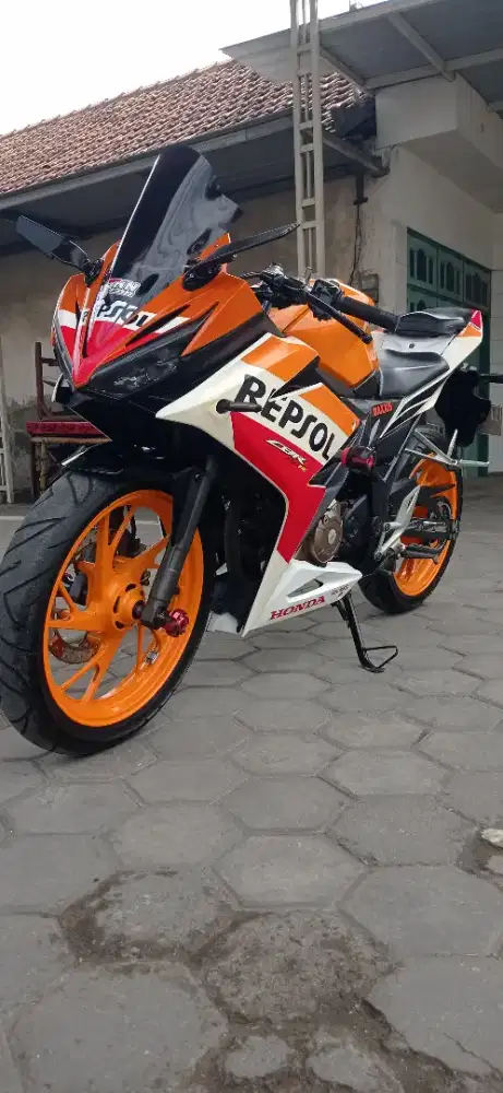 HONDA CBR REPSOL150