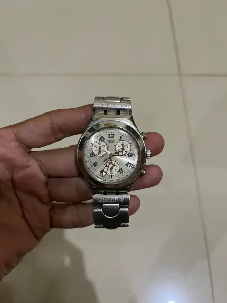 Jam tangan Swatch irony chrono cadmos white