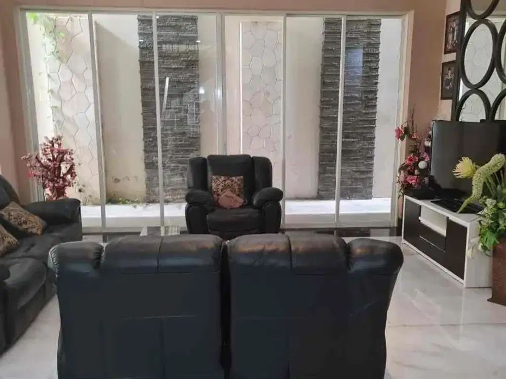 Rumah Mewah Lantai Marmer  Full Perabot Graha Family