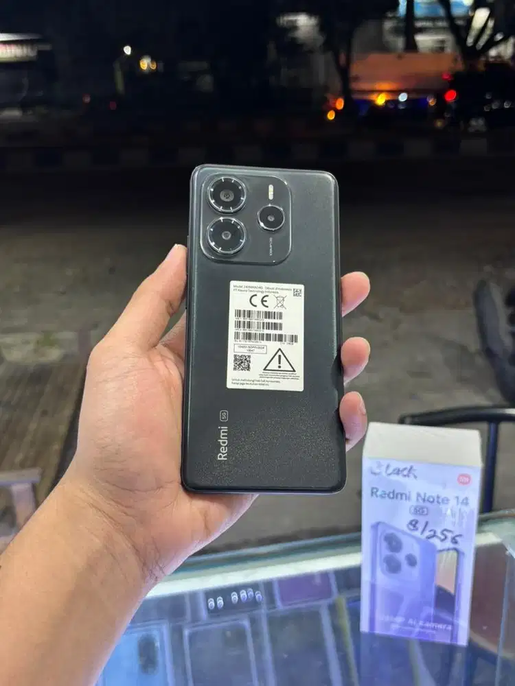 REDMI NOTE 14 5G Ram 8/256, Kondisi Like new, Lengkap, Bergaransi.