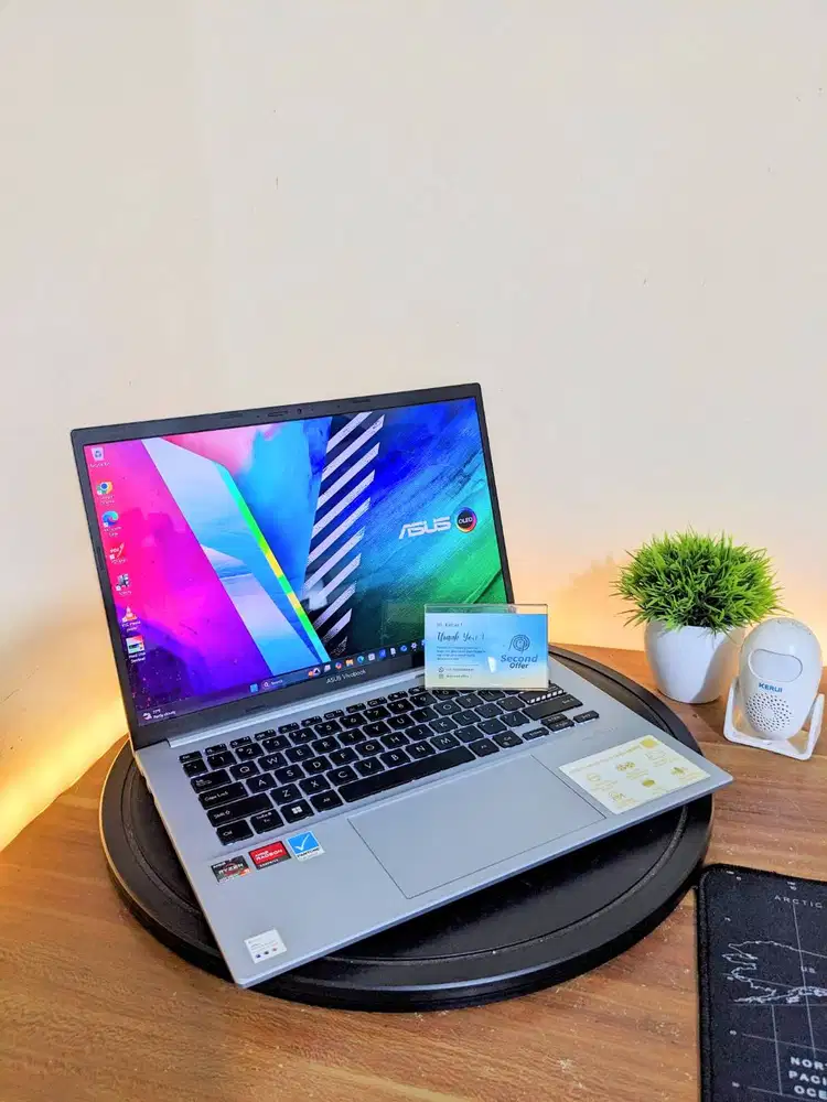 Like New Asus VivoBook 14 OLED Ryzen 5 RAM 8GB SSD 512GB