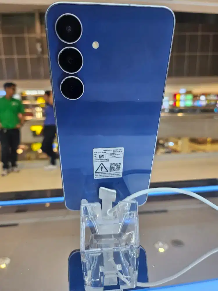 SAMSUNG S25 FE 8/256 GARANSI RESMI SEIN 1 TAHUN