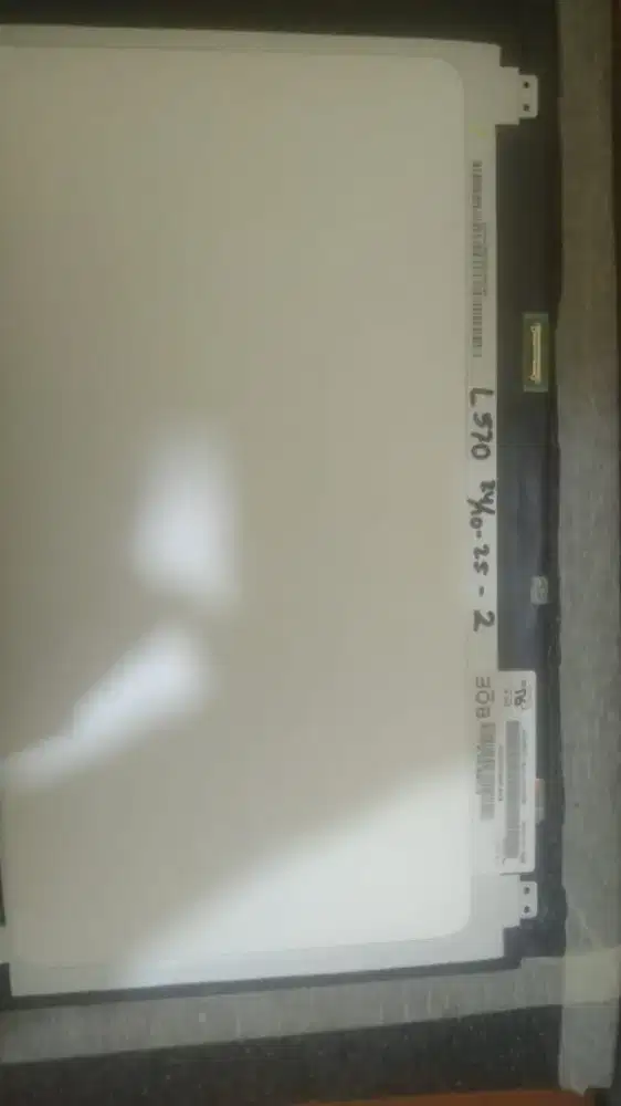 Jasa service LCD whitespot ,dan ganti polariss