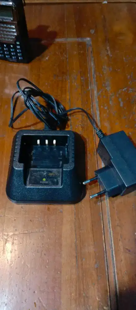 Charger UV5R kondisi normal
