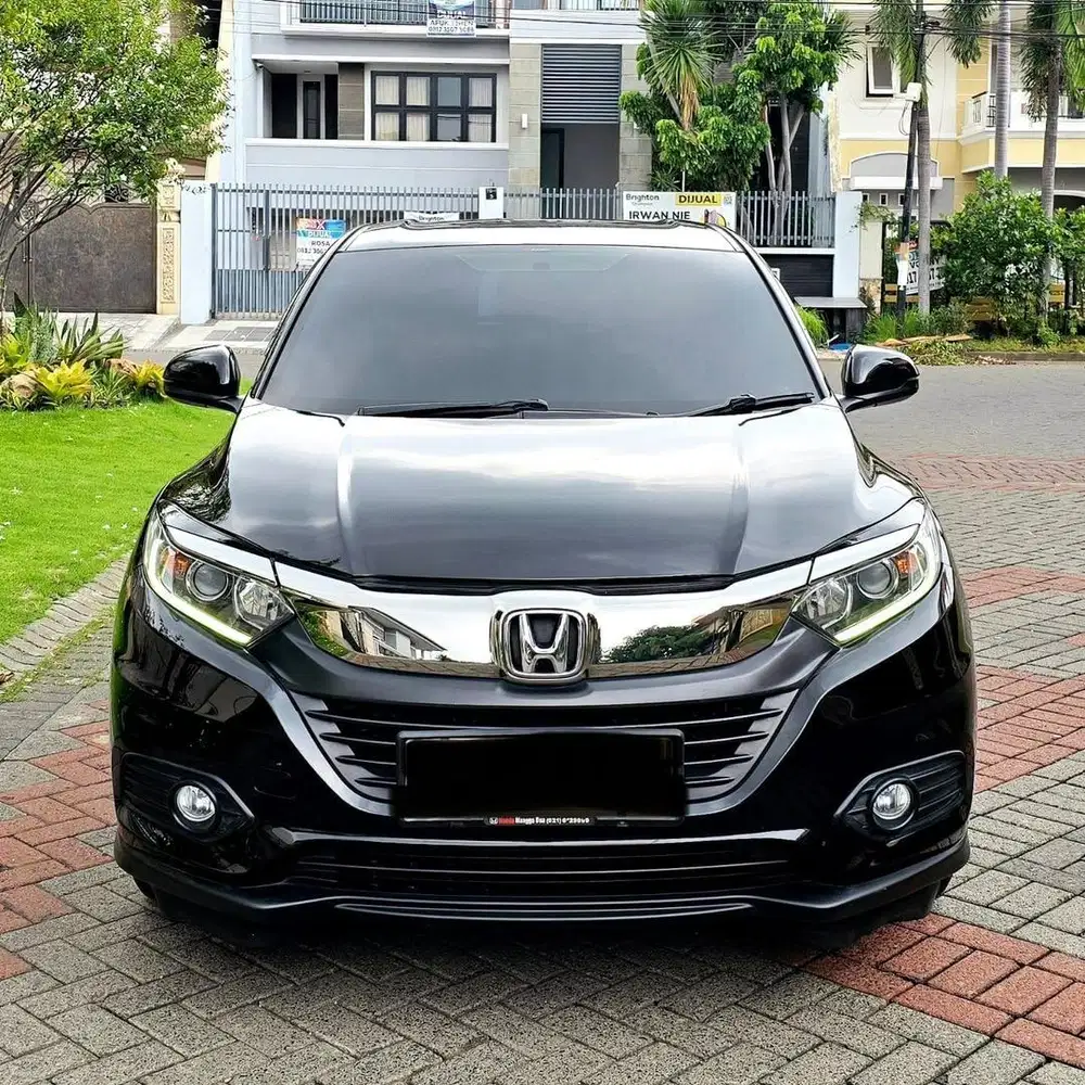 Low KM Honda HRV 1.5 AT 2020
