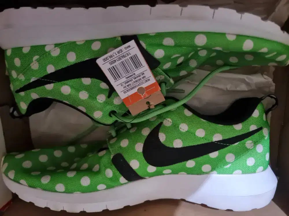 Nike Roshe NM QS Green size 43/44 BNIB (BARU) fullset ori + tag OBRAL