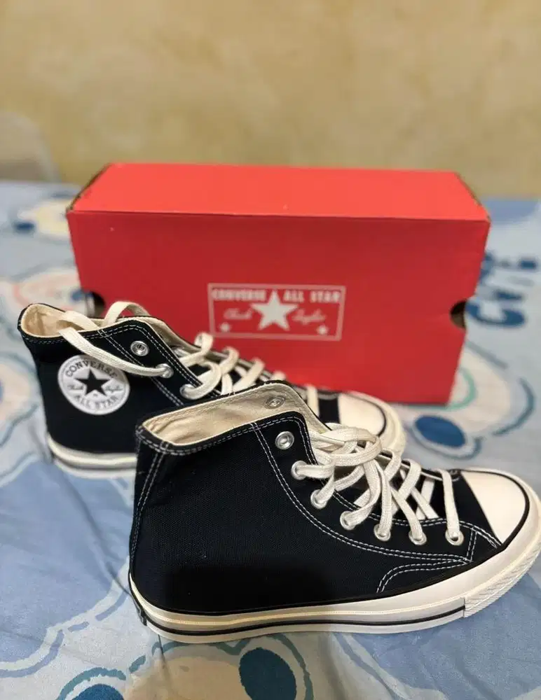 Sepatu Converse Ori Vietnam UK 38 Cewek