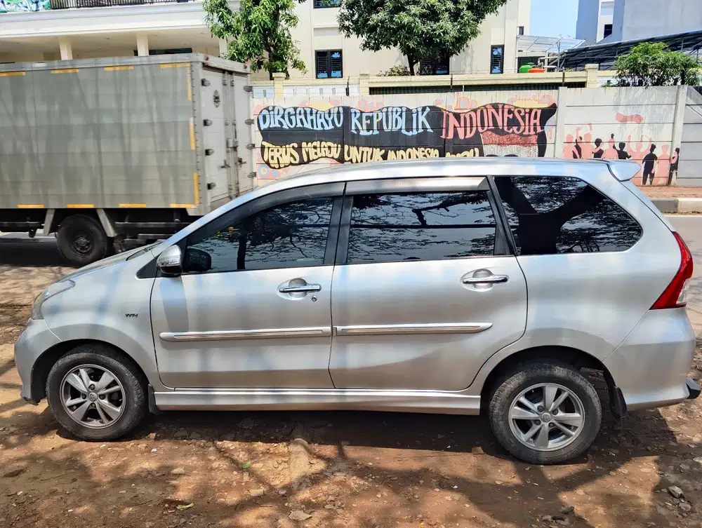 Toyota Avanza 2012 Bensin