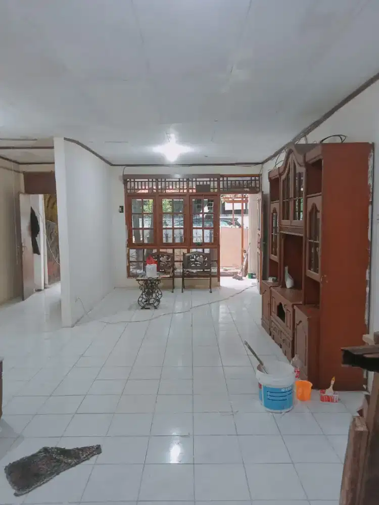 Disewakan rumah tinggal di meruya ilir