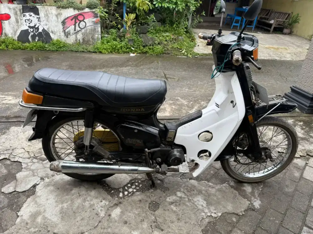 Astrea 800 THN 1985 plat AB sleman