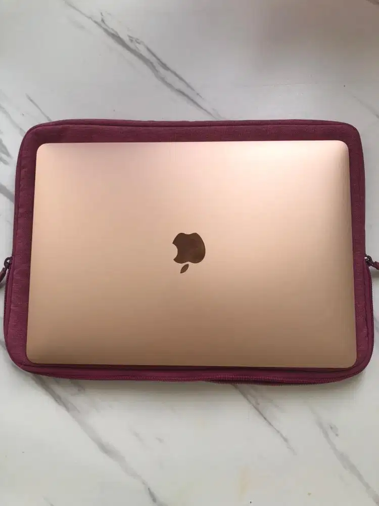 Jual Macbook Air 2020 8gb/ 256