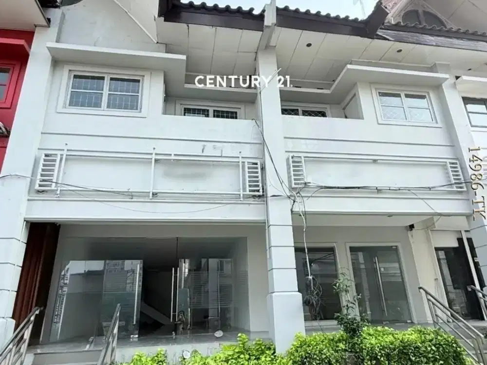 Disewakan Ruko Strategis 3 Lantai Depan Bintaro Plaza  Sektor 3