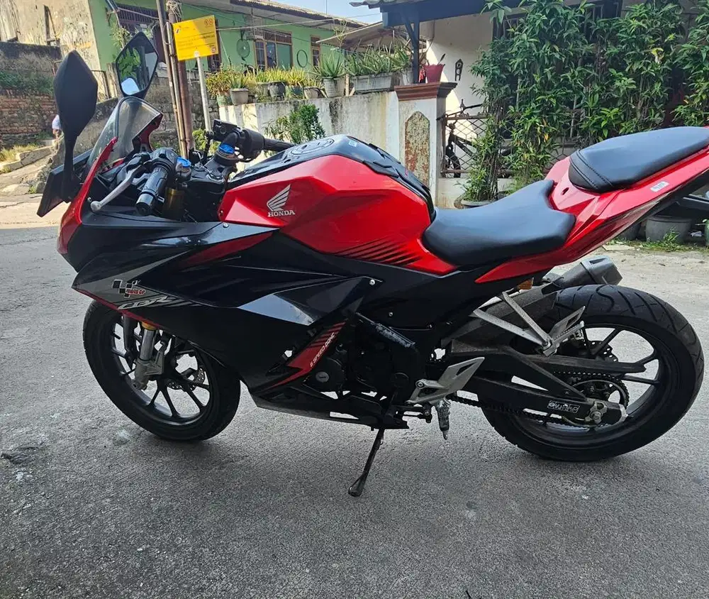 CBR150 R Jarang Pake Masih Seperti Baru!