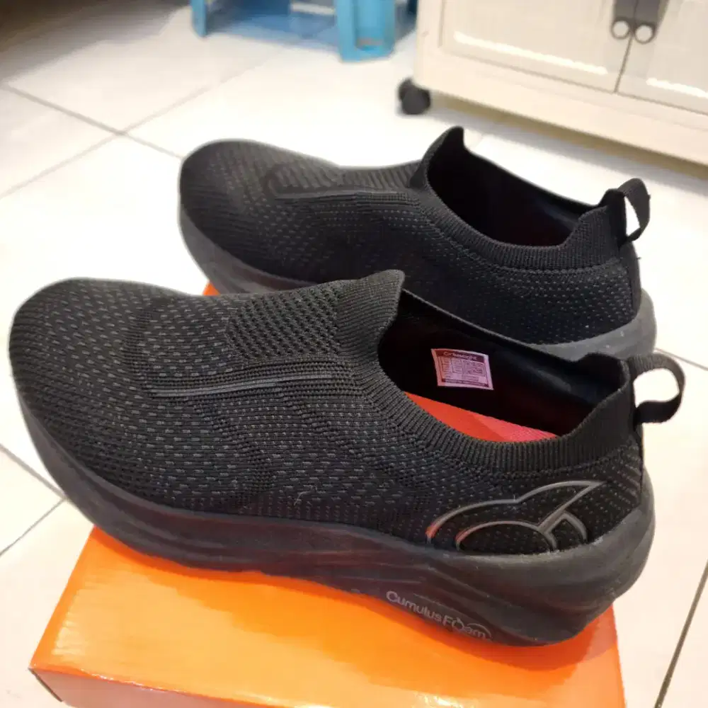 Ortoseight Hyperblast 2.0 Slip On ukuran 44 hitam