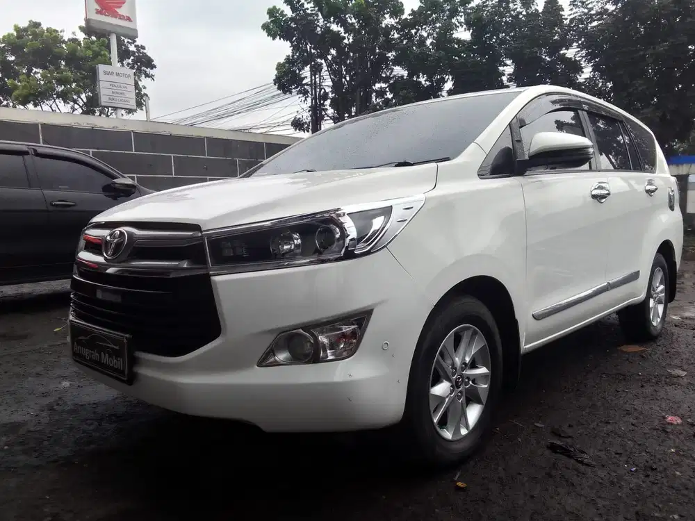 Toyota Kijang Innova Diesel Matic 2.4v