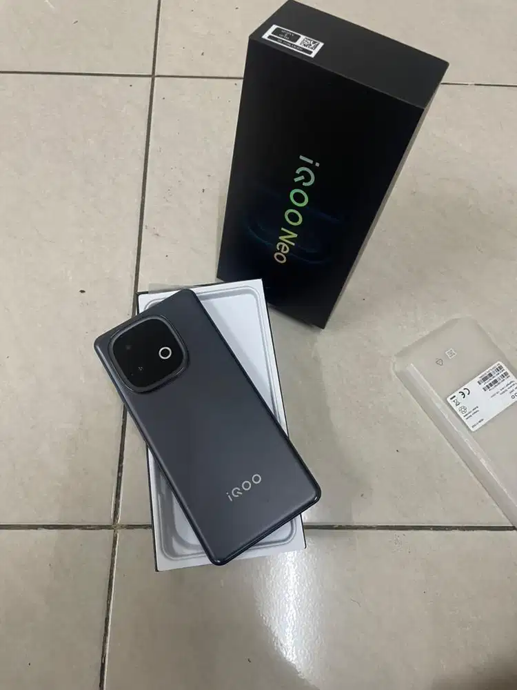 Vivo Iqoo neo 10 16/512