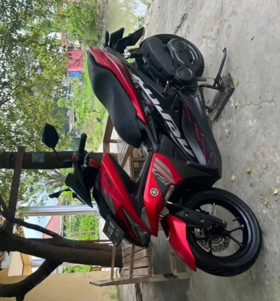 Jual motor aerox 2017 ss lengkap pajak idup